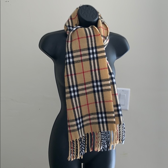 Burberry nova scarf Clearance